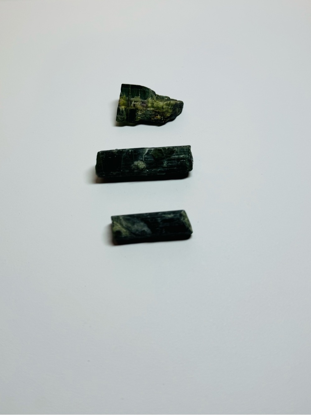 Mineral Rock: Natural Dark Green Tourmaline